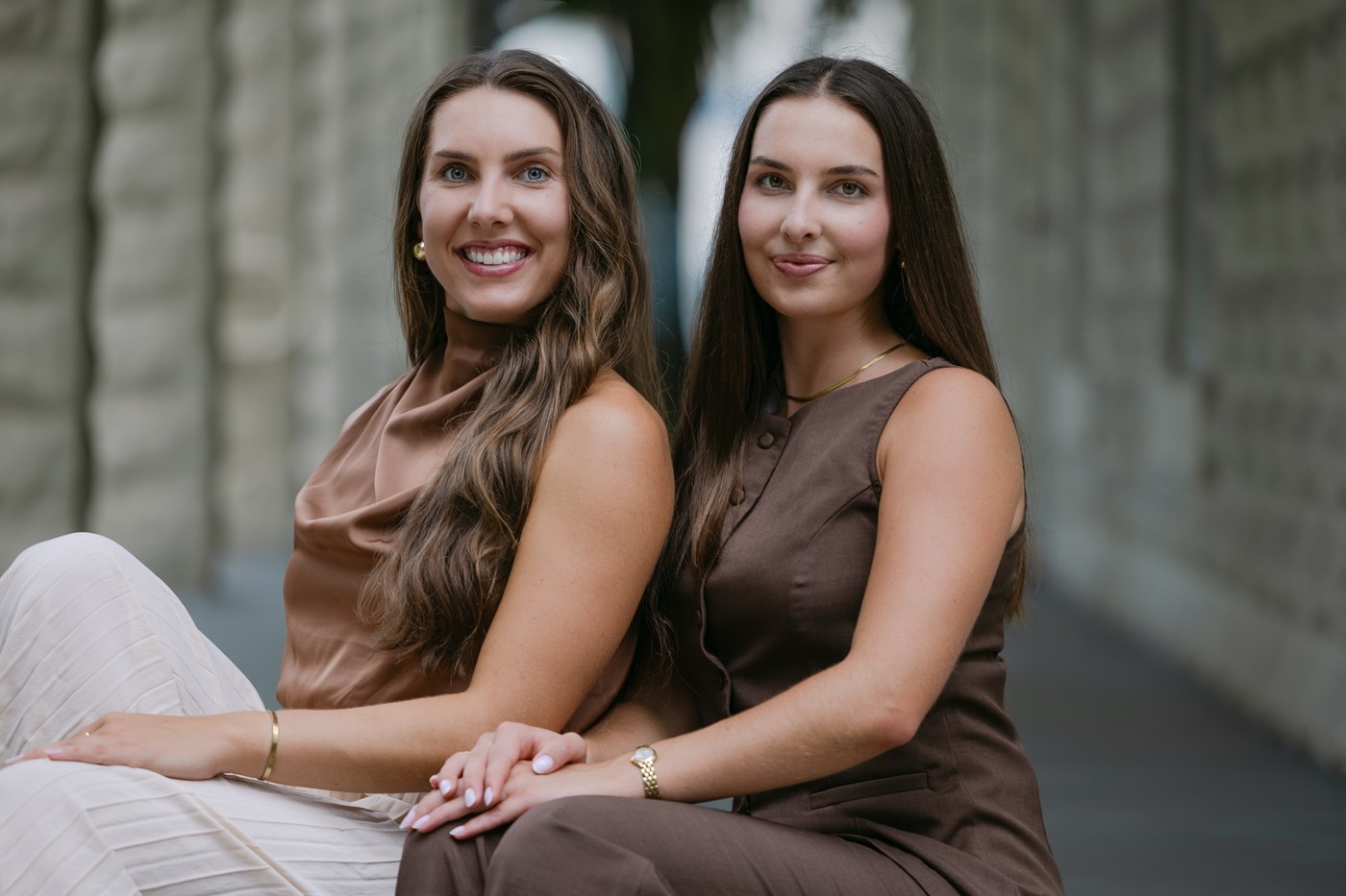 Kaelin and Kinley Coe, co-founders of Digital Asset Sisters